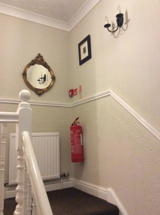 Albury House Bed & Breakfast *